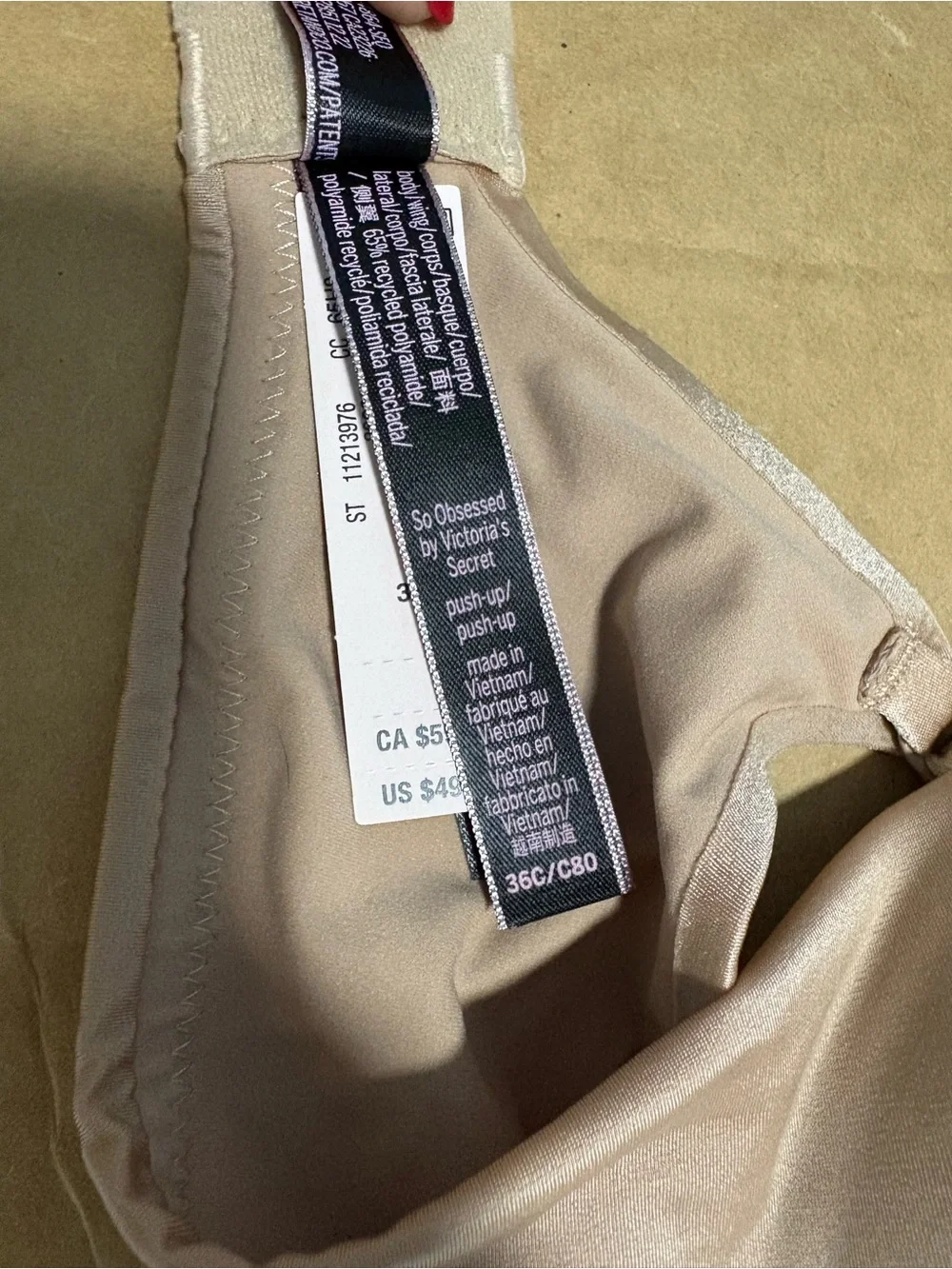 NWT Victoria's Secret Smooth Nude Bra